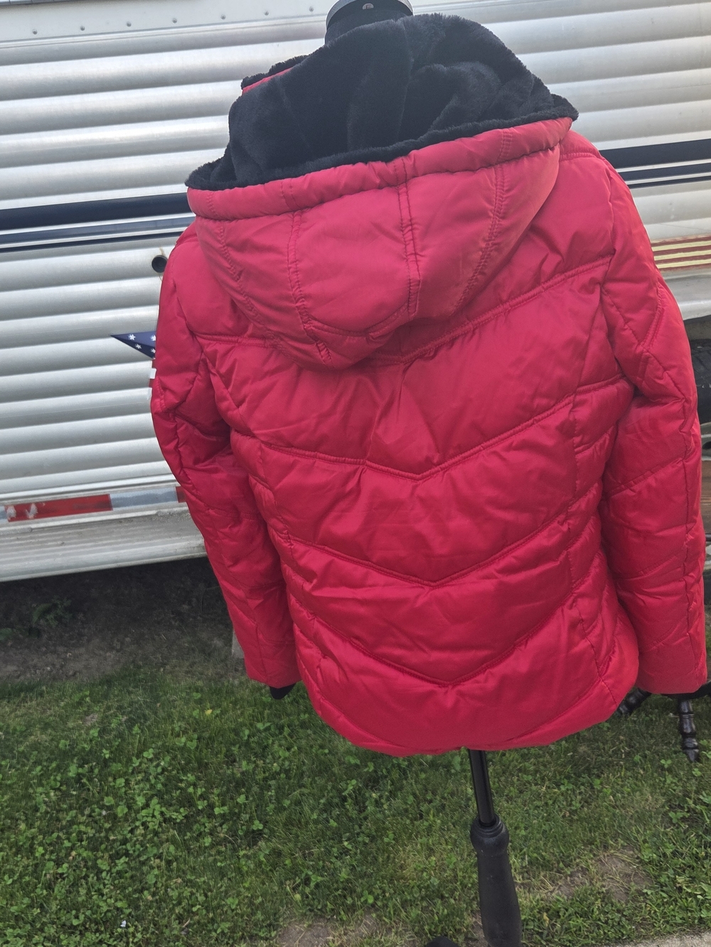Nautica Red Puffer Ski Jacket - Picture 12 of 14